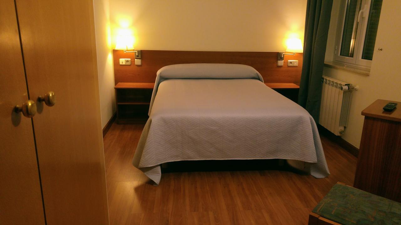 Hostal Prada Borges Ξενοδοχείο León Εξωτερικό φωτογραφία